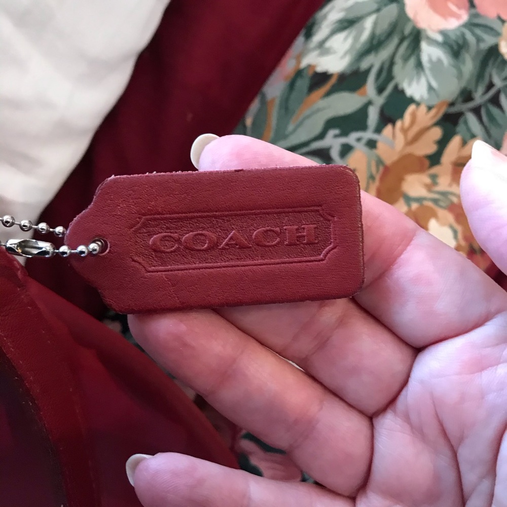 🛍Vt red leather coach crossbody make an offer🛍 - Picture 3 of 7